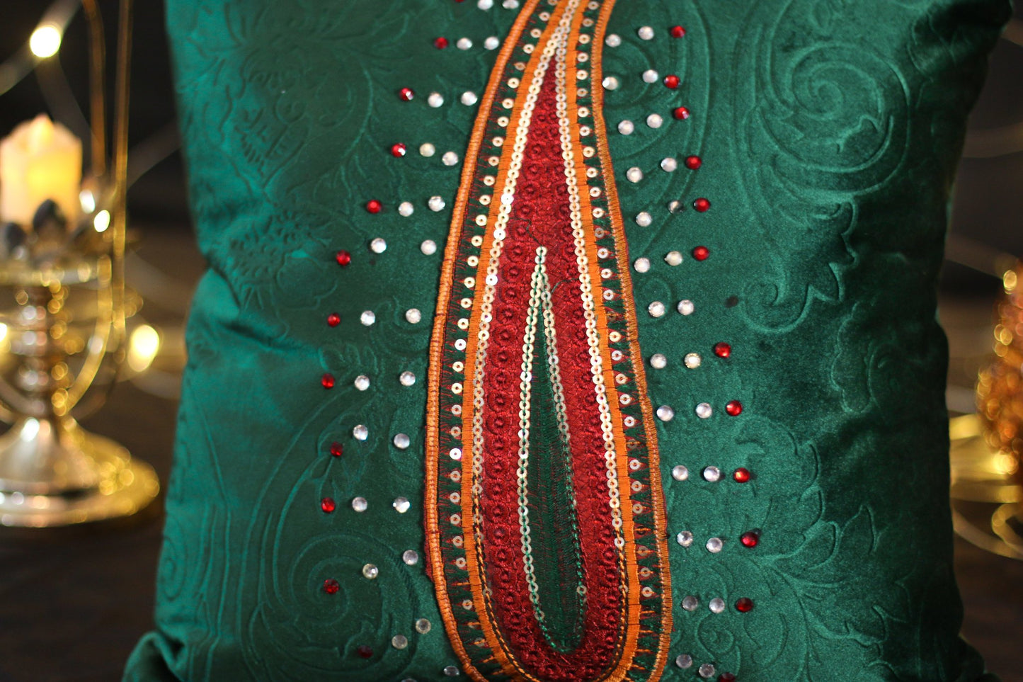 Fancy Traditional C-086 Green Velvet Cushion Cover