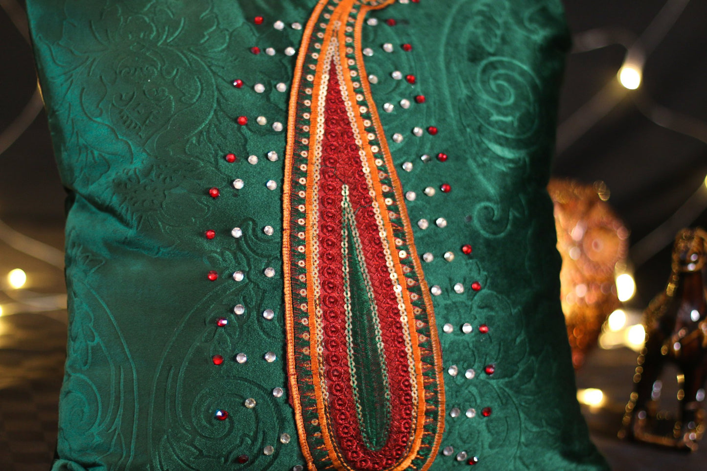 Fancy Traditional C-086 Green Velvet Cushion Cover