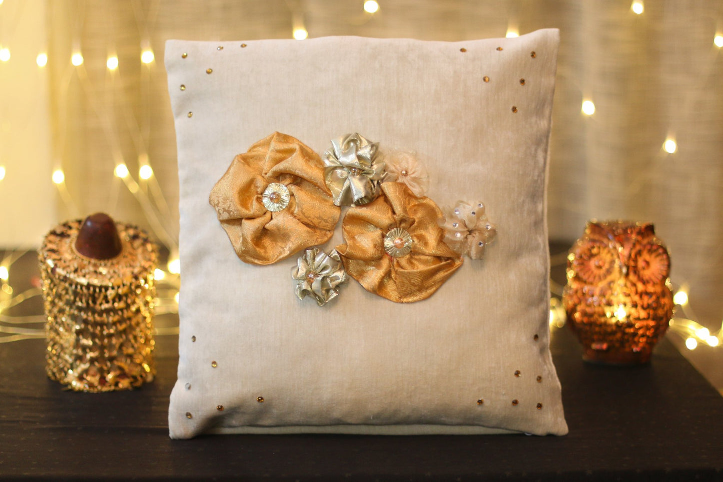 Silk Flora C-114 Velvet Cushion Cover