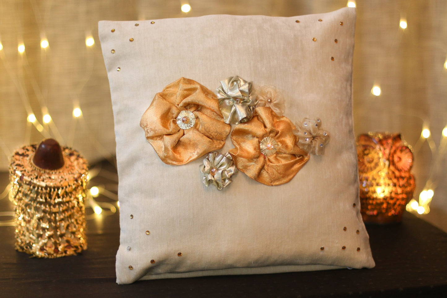 Silk Flora C-114 Velvet Cushion Cover